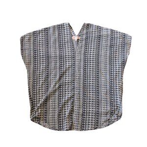 Philosophy Womens V-neck, Cap Sleeve Light Weight Blouse-Black/White-M-GUC